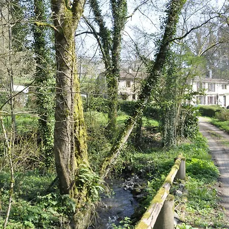 Les Glycines - La Roche - Heated Swimming Pool - Garden - Fenced Garden For Dogs *