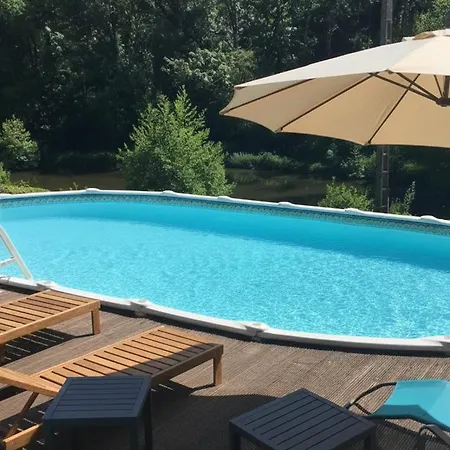Les Glycines - La Roche - Shared Solar Heated Pool - Garden - Fenced Garden For Dogs *